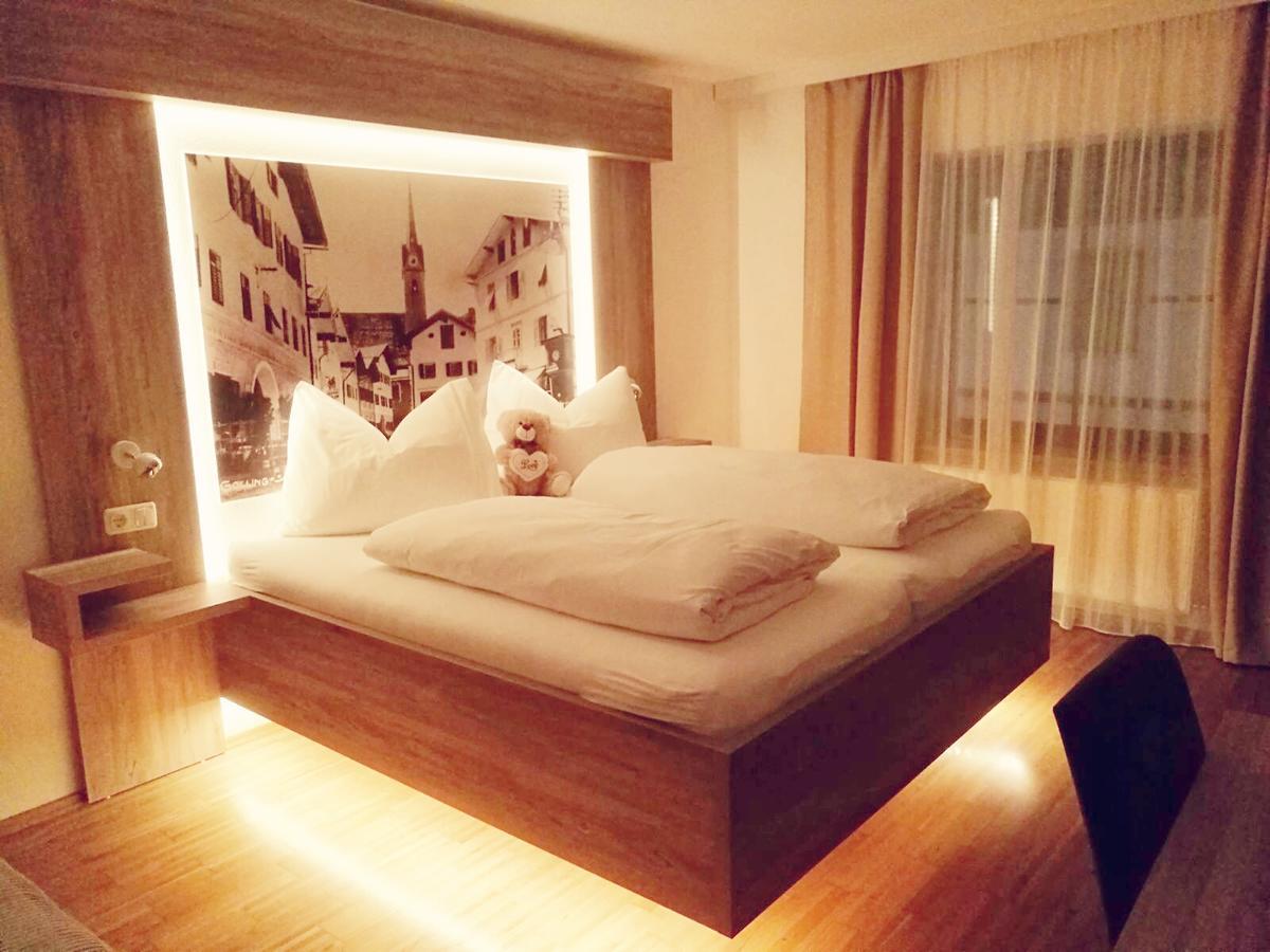 Hotel Adler Golling an der Salzach Exterior photo